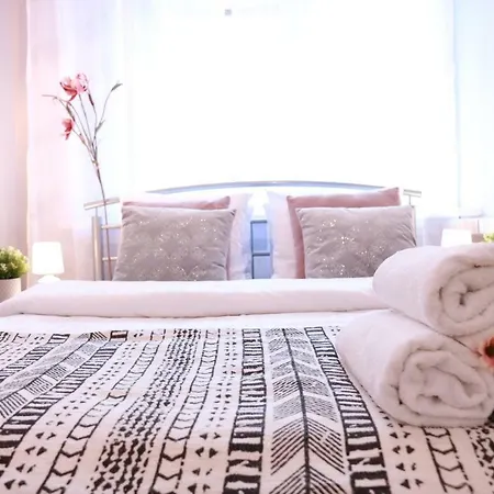 Chill & Explore By Cooee