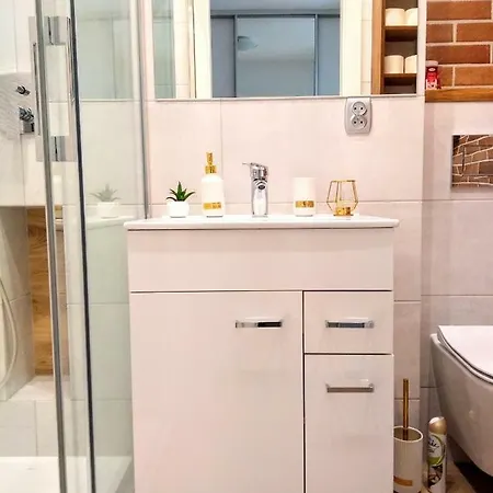 Chill & Explore By Cooee