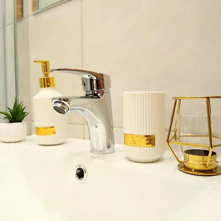 Chill & Explore By Cooee Warschau