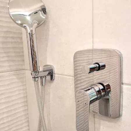 Chill & Explore By Cooee Appartement *