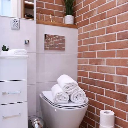 Chill & Explore By Cooee Apartment Warsaw